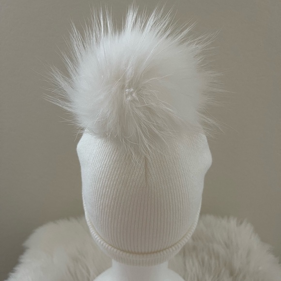 Winter Knit Pom Pom White Hat main image 12